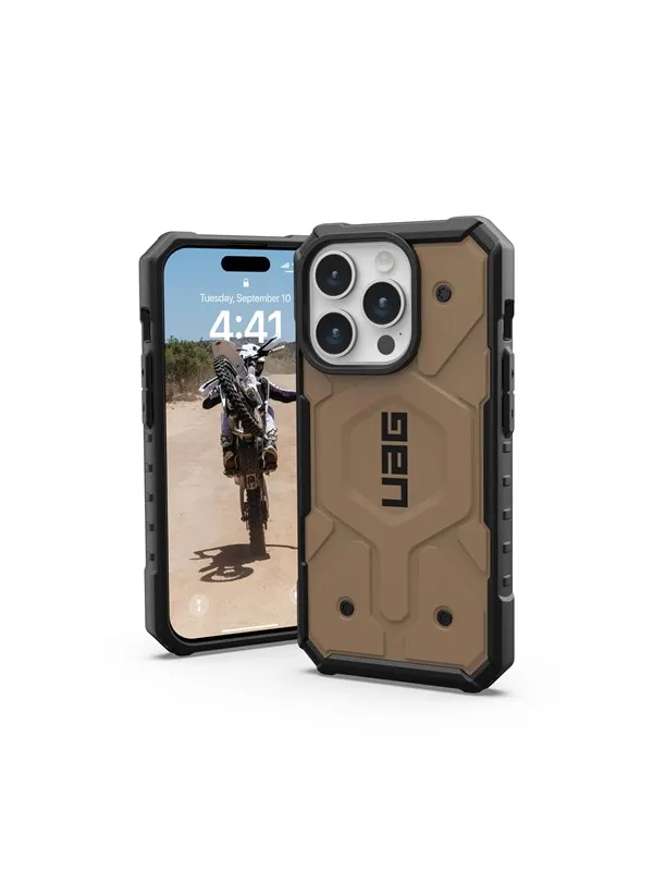UAG Pathfinder MagSafe dark earth - iPhone 15 Pro