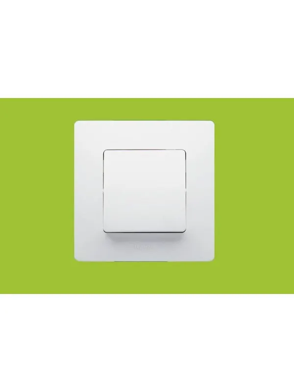 Legrand Niloe push button 6a white