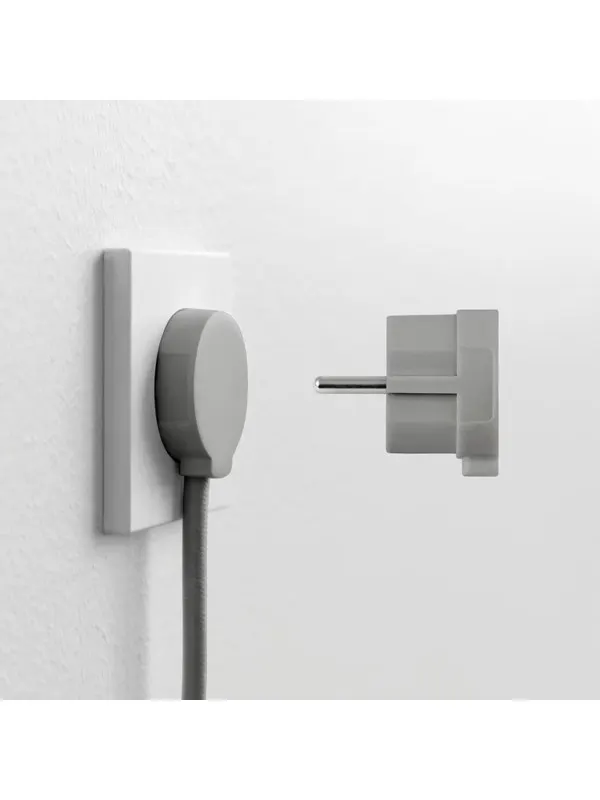 NORM F Platt Stickpropp, Matt Grå (Schuko-standard)