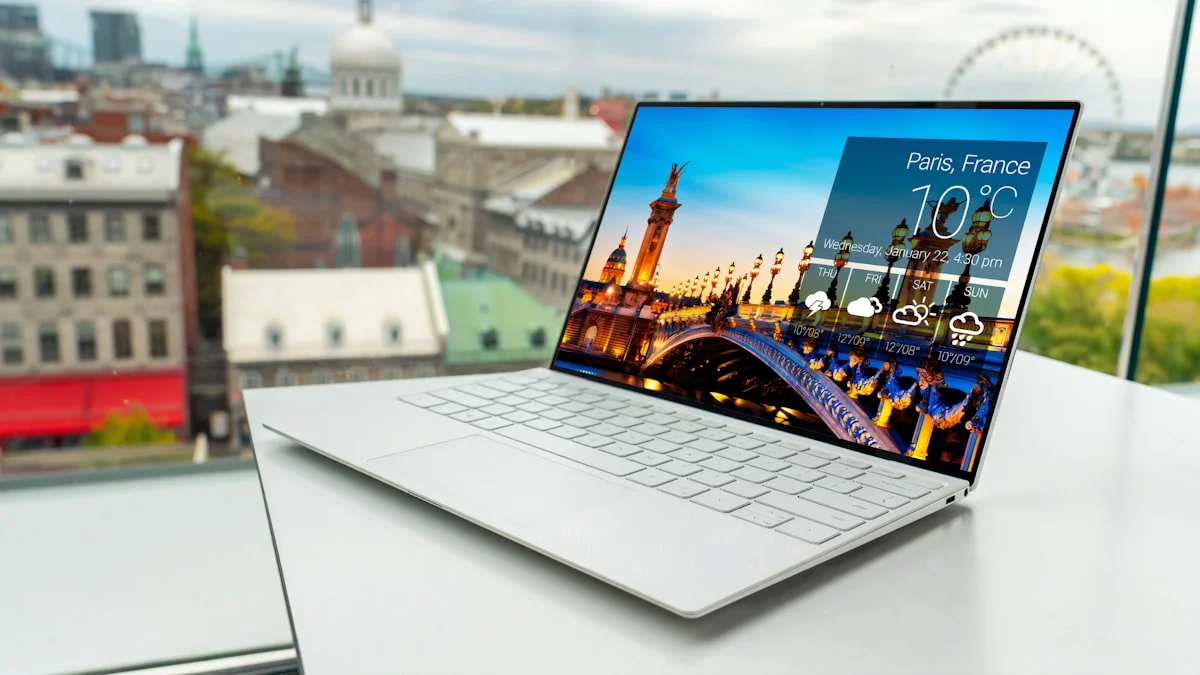 Businesslaptop 2026: Säkerhet, batteritid och hållbarhet – vad du inte hittar i konsumentmodellerna